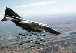 بمباران مرکز آموزشی گارد ریاست جمهوری یمن توسط جنگنده‌های سعودی