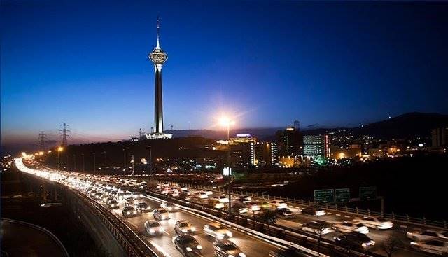 نورپردازی برج آزادی و میلاد در روز جهانی دیابت/ غربالگری «دیابت» در 75 ایستگاه مترو