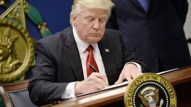 درخواست کاخ سفید از دادگاه عالی آمریکا برای اجرای کامل فرمان مهاجرتی ترامپ