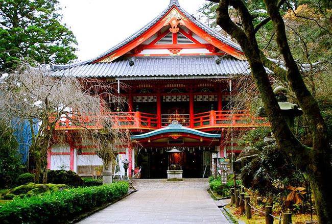 معبد ناتادرا ژاپن