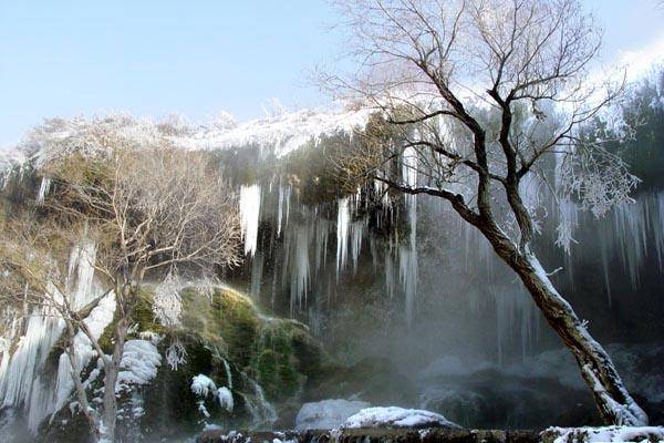 آبشار آسیاب خرابه ارسباران یخ زد