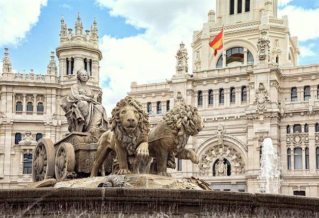 فواره سیبل Fuente de Cibeles