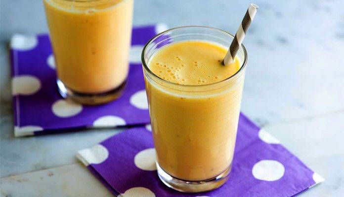 اسموتی موز یک نوشیدنی مقوی و دلچسب