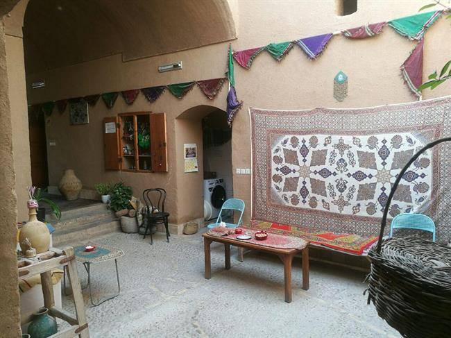 اقامتگاه بومگردی نار تی تی