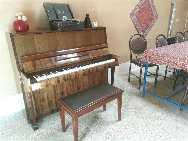 پیانوی نار تی تی