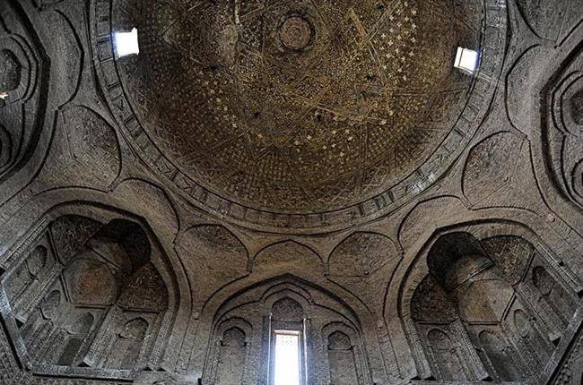 گنبد تاج الملک مسجد جامع اصفهان