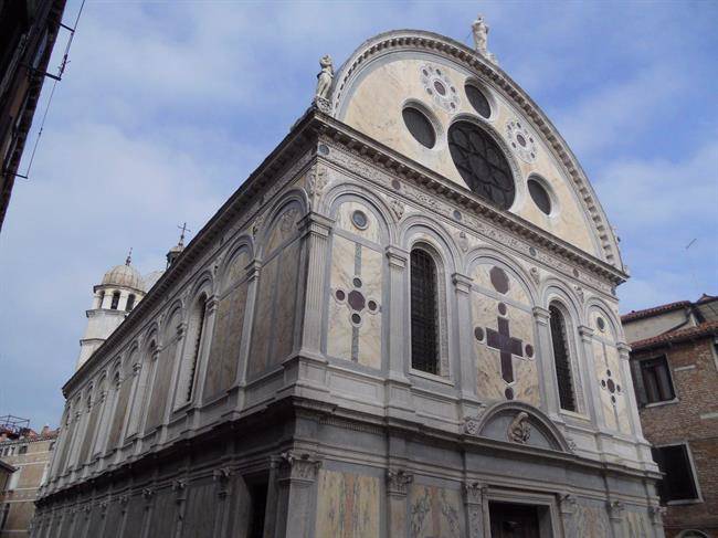 کلیسای سانتا ماریا دی میراکولی ؛ Santa Maria dei Miracoli