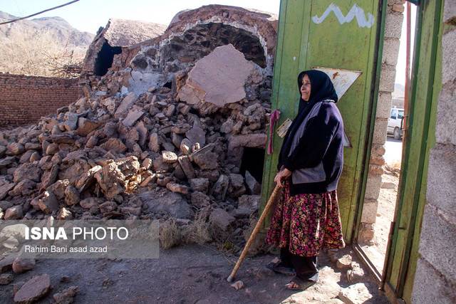 وضعیت آب و برق در مناطق زلزله‌زده کرمان