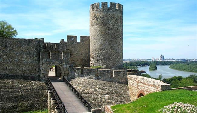 قلعه‌های تاریخی صربستان