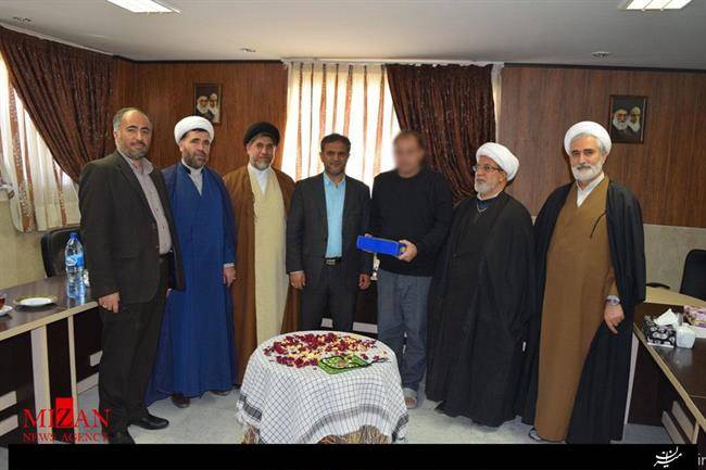 یکی از مددجویان مسیحی مجتمع ندامتگاه تهران بزرگ به دین مبین اسلام مشرف شد