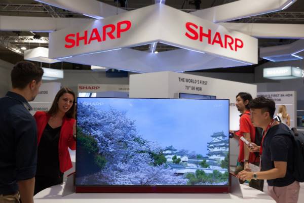 همکاری شارپ و Japan Display برای تصاحب سهم بیشتری از بازار تلویزیون های OLED
