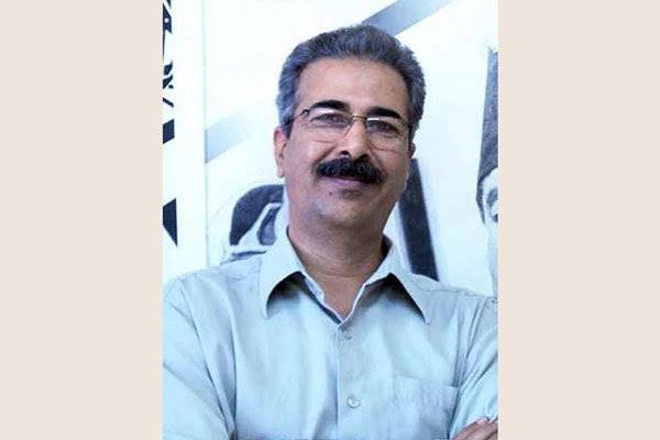 بزرگداشت مسعود مهرابی در جشن نوشتار سینمای ایران