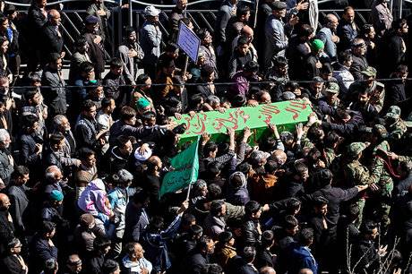 پیکرهای پنج شهید مدافع حرم در قم تشییع می‌شود