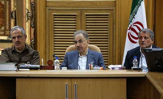 تنش میان شهردار و اعضای شورای شهر تهران تائید شد
