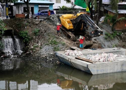شمار تلفات توفان در فیلیپین به 14 نفر رسید/30 نفر ناپدید شدند