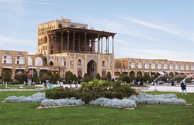 کاخ عالی قاپو 1