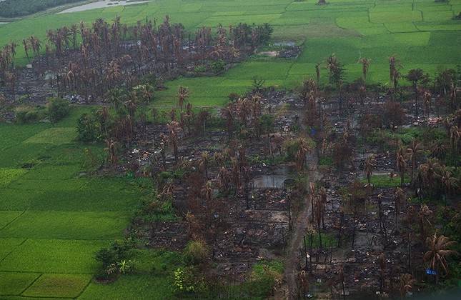 ارتش میانمار 40 روستای مسلمان نشین را به آتش کشیده است