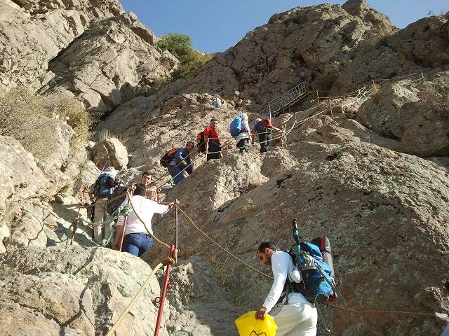 مسیر کوهپیمایی دربند