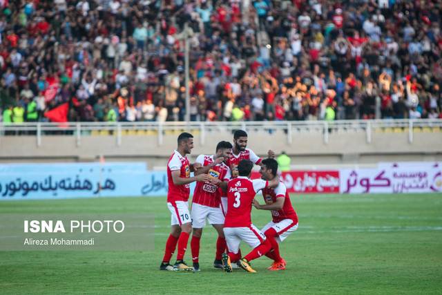 برد یک نیمه‌ای پرسپولیس مقابل صنعت نفت