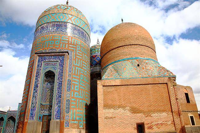 گنبد الله الله نمایی تمام عیار از معماری سنتی ایرانی گنبد الله الله نمایی تمام عیار از معماری سنتی ایرانی