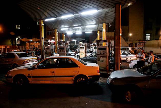هشدار شهردار تهران به حضور مردم در پمپ بنزین ها پس از زلزله