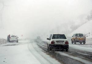 ترافیک نیمه سنگین در آزاد راه تهران -کرج/بارش برف در 5 استان کشور