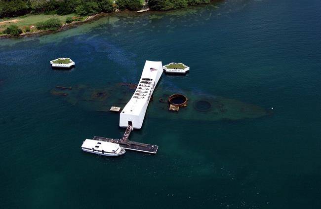 بندر پرل هاربر Pearl Harbor و بنای یادبود یو اس اس آریزونا USS Arizona Memorial