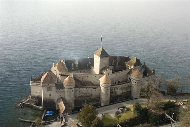 قلعه شیون Chateau de Chillon، مونترو Montreux