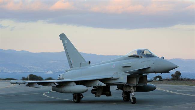 اعزام دو جنگنده از سوی انگلیس برای رهگیری هواپیمای روسی