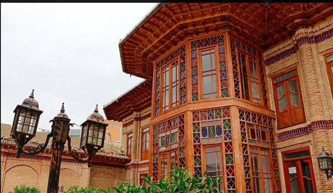 معماری عمارت زیبای فاضلی