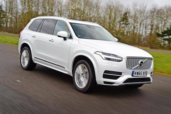 ولوو XC90 T8