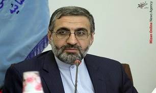 دیدار رئیس کل دادگستری استان تهران با دو تن از فرزندان شاهد