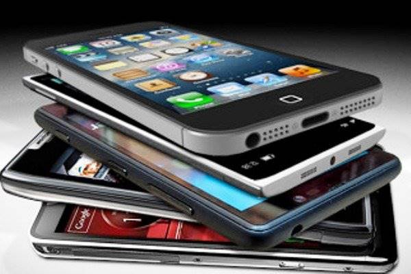 ورود ماهانه یک میلیون گوشی تلفن همراه به شبکه مخابرات