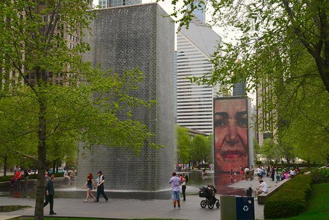 فواره Crown در پارک هزاره Millennium Park، شیکاگو