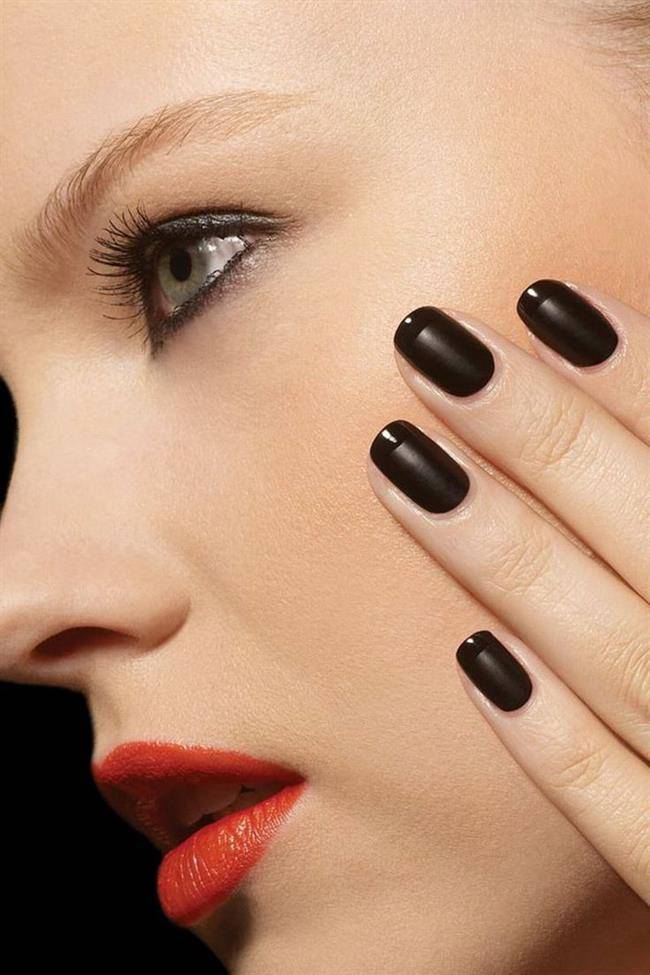 طراحی ناخن با لاک مشکی (سری دوم)