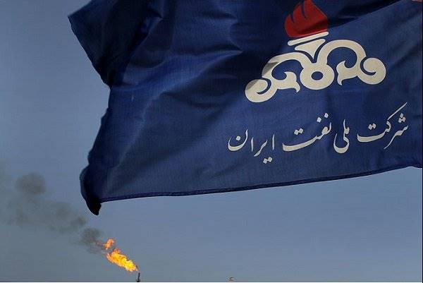 نگاه وزارت نفت به خوزستان متکبرانه است