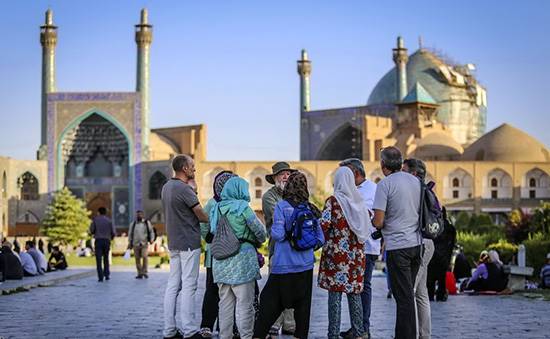 ایران مقصدی گران‌تر از اروپا و آمریکا برای چینی‌ها