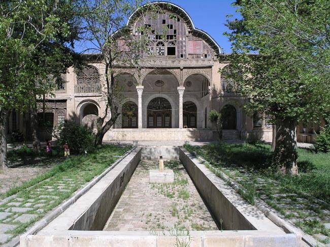 عمارت مشیر دیوان