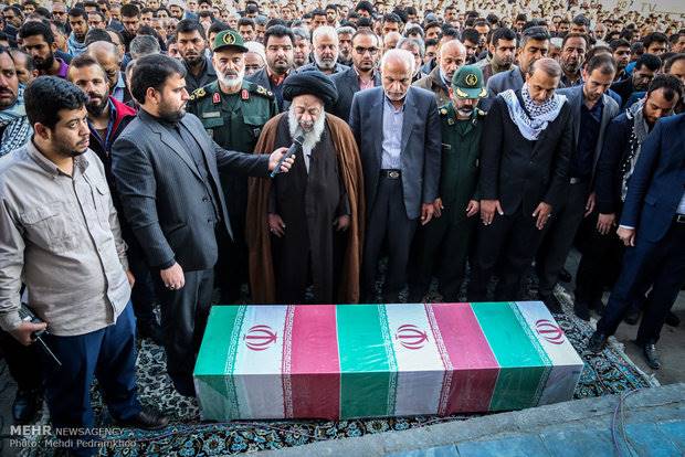 پیکر مطهر شهید مدافع حرم «جاسم حمید» در اهواز تشییع شد