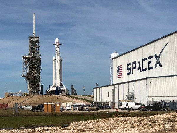 هدف بزرگ بعدی SpaceX پس از موفقیت موشک فالکون هوی چیست؟