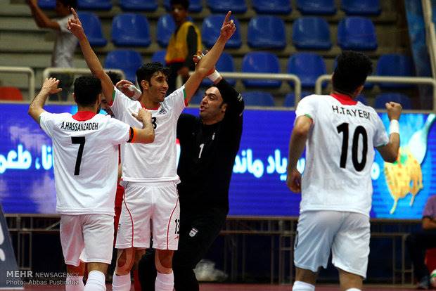 پیروزی تیم ملی فوتسال ایران برابر ازبکستان در نیمه نخست