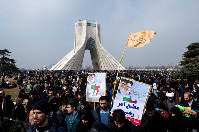 آشنایی نسل جوان با دستاوردهای فرهنگی - هنری انقلاب در راهپیمایی 22 بهمن