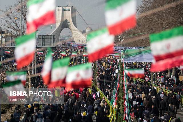 حضور ارزشمند مردم در راهپیمایی ٢٢ بهمن ماه وظیفه مسئولان را سنگین تر می‌کند