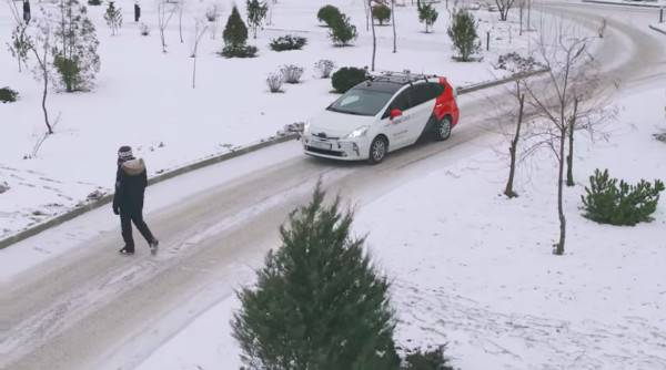 نخستین آزمایش اتومبیل های خودران در شرایط برفی با موفقیت انجام شد