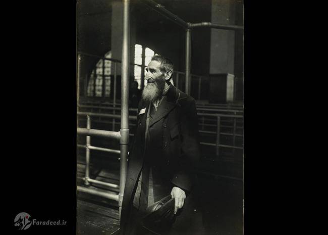 مردی با ریش بلند در جزیره الیس(1905)