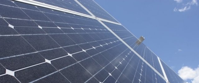 تفاهم‌نامه فاینانس 70 میلیون دلاری 50 مگاوات نیروگاه‌ خورشیدی امضا شد