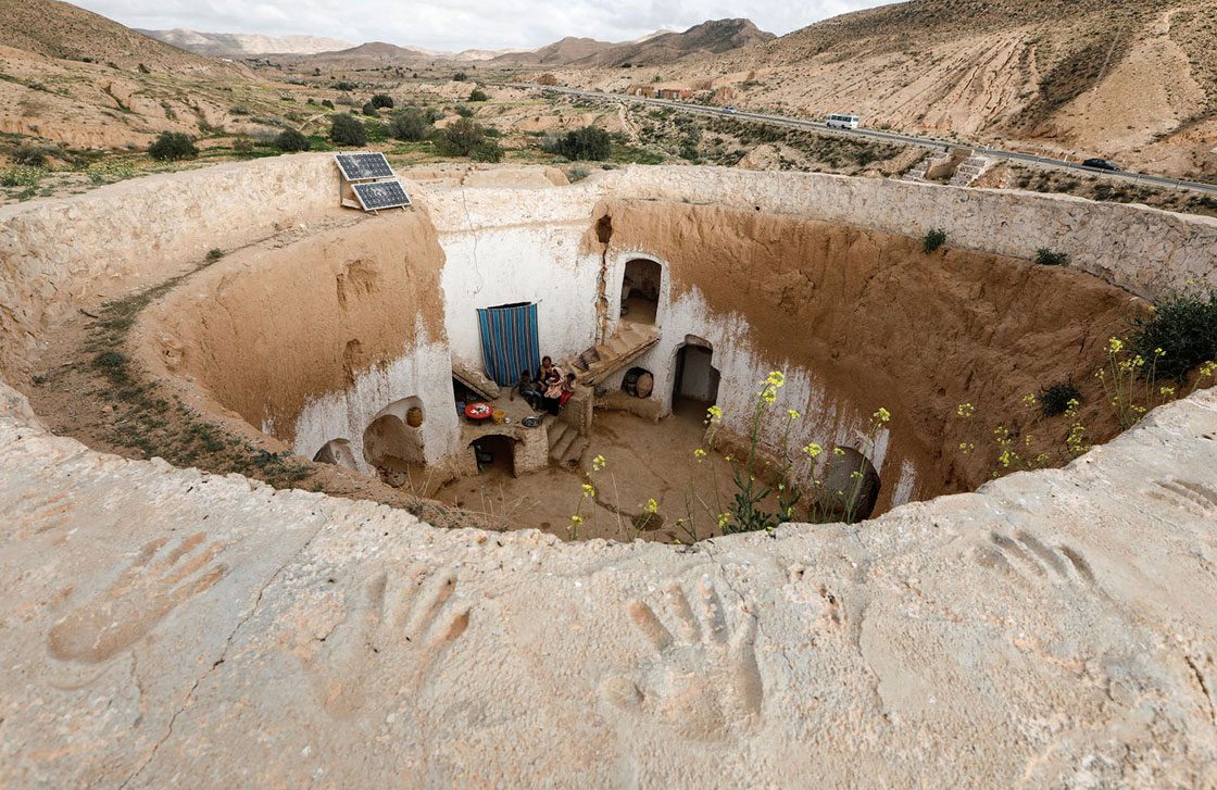 سفر به تونس برای تجربه یک زندگی زیرزمینی