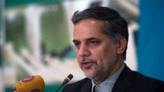 نقوی حسینی: رییس‌جمهور نباید به منتقدان اهانت کند
