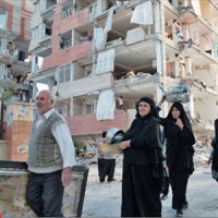 استاندار کرمانشاه: از سلبریتی‌ها در کمک به زلزله‌زدگان فقط دایی و زیباکلام پای کار آمدند