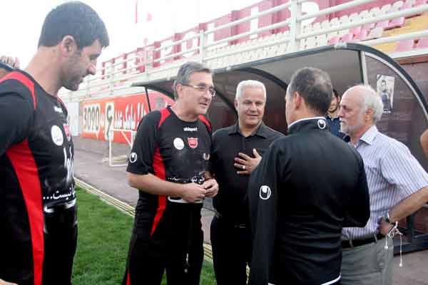 هواداران نشان دادند مشکلی با تیم ندارند/ پرسپولیس هجومی بازی کرد